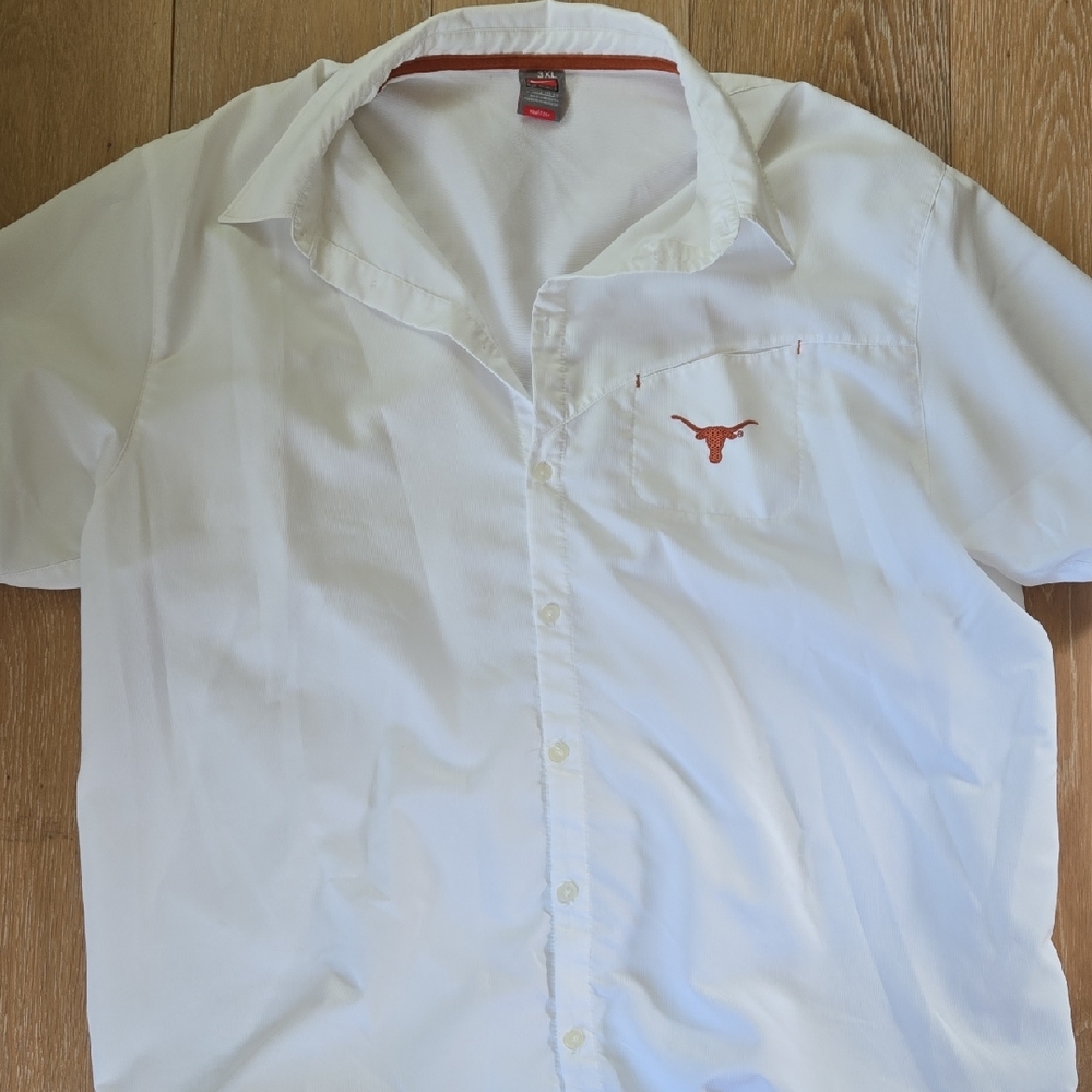 Nike White With LonghornCasual Button Down Shirt